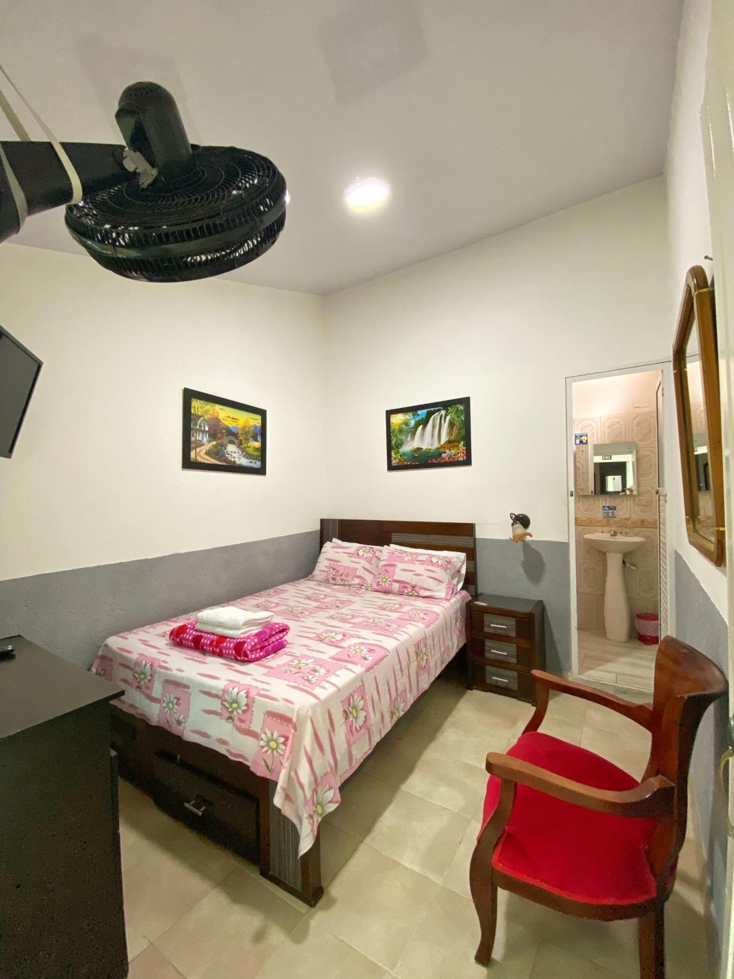 Hotel Ciudad Senora Буга Екстериор снимка
