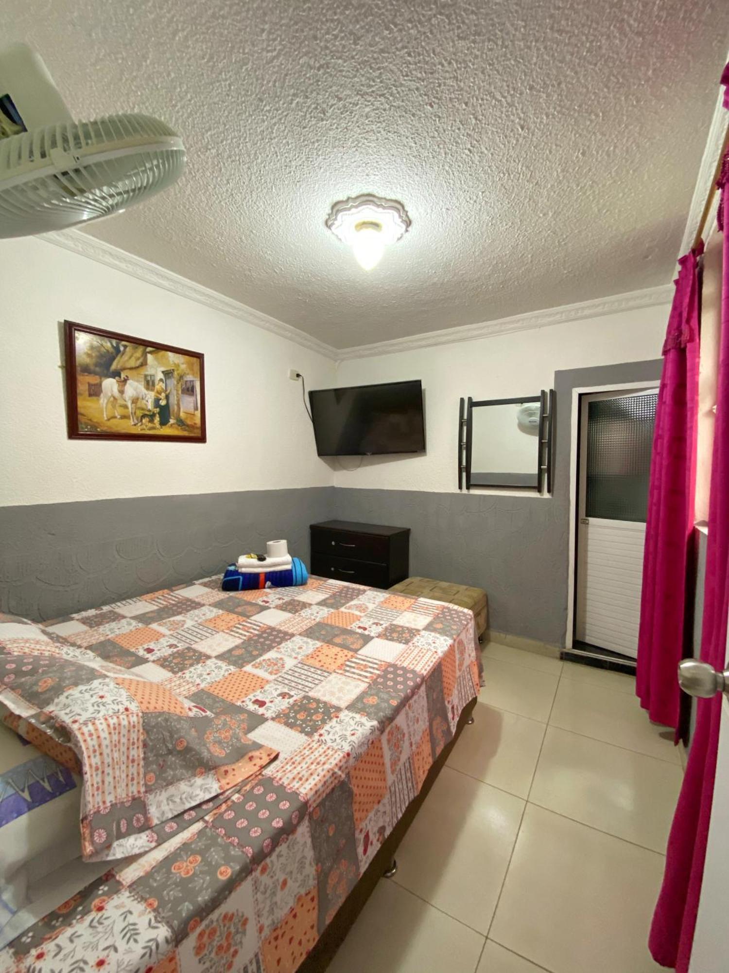 Hotel Ciudad Senora Буга Екстериор снимка